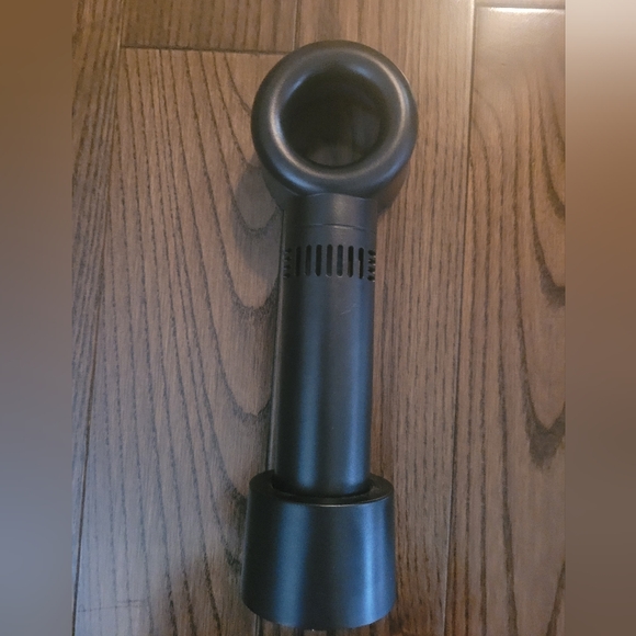 NWOT, Bladeless Personal Fan - Picture 3 of 5